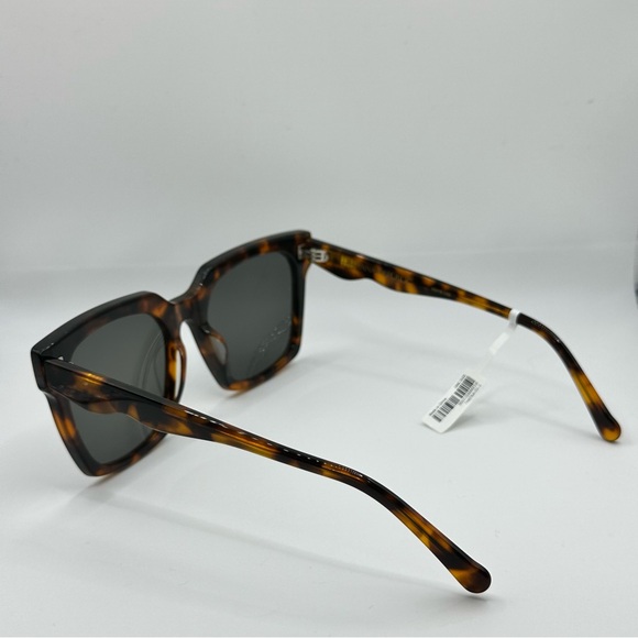 Banana Republic Sunglasses Women’s Brown Tortoise Oversized NWT - Picture 4 of 7